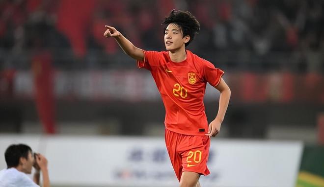CCTV5节目足球现场直播 央视五套足球赛事节目实时高清